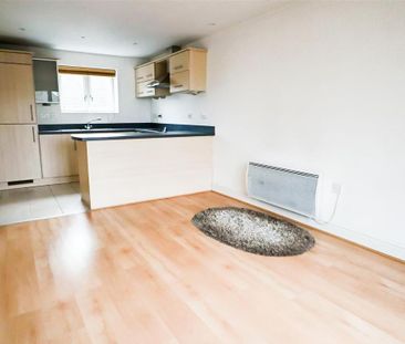 2 bedroom flat to rent - Photo 3