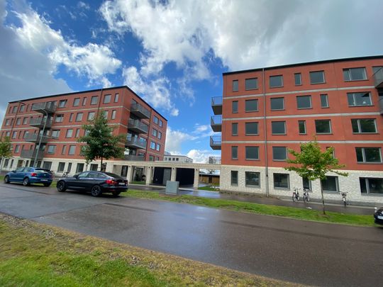 Trapetsgatan 14 - Photo 1
