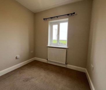 Two bedroom semi detached property - Photo 2