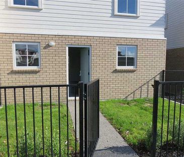 Experience comfortable and convenient living in this well-appointed... - Photo 3