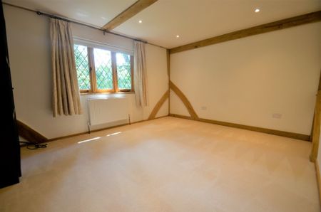 5 bedroom Detached house to rent - Photo 4