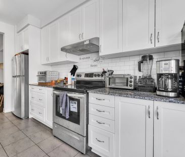 For Lease - 67 Kindred Row, Stittsville - Munster - Richmond, Ontario - Photo 2