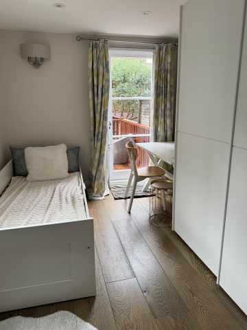 2 Bed Flat, Terrace, SW10 - Photo 4