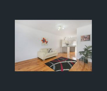 SPACIOUS INTERIOR & LARGE GARDEN WITH SECURE CARPORT - Photo 2