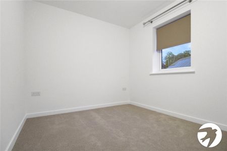 3 bedroom detached house to rent - Photo 4