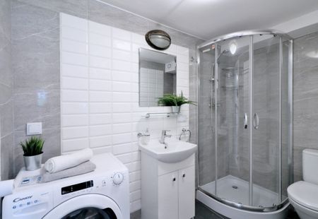 Umeblowana kawalerka w kameralnym budynku-Zacisze - Zdjęcie 5