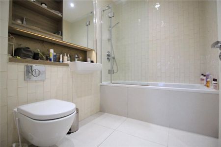 3 bedroom flat to rent - Photo 5