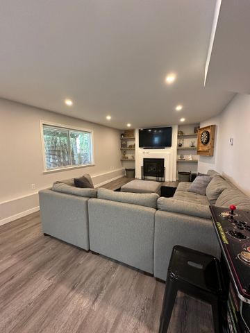 #2 4300 Shearwater Drive - Basement Suite - Photo 4