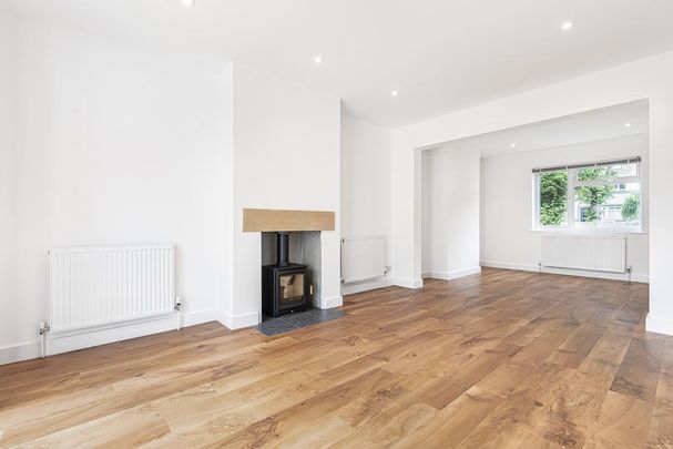 4 bedroom semi-detached house to rent - Photo 1