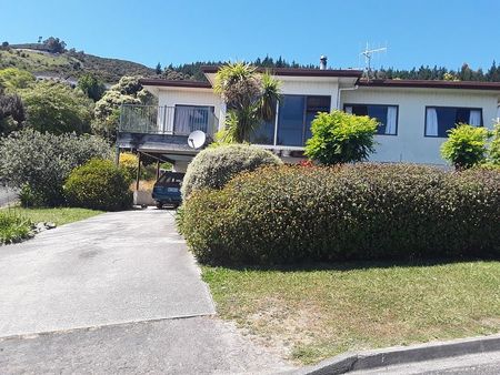 Quiet location. Max 5 min drive to city - Photo 2