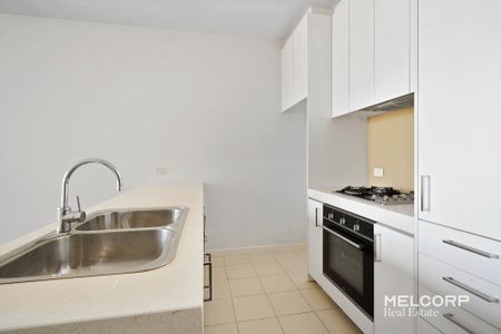 SPACIOUS 2 BED AT VERVE - UNFURNISHED - Photo 4