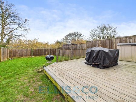 3 bedroom semi-detached house to rent - Photo 2
