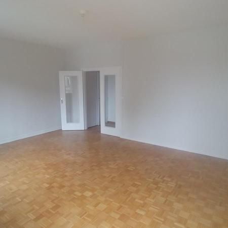 Location Appartement 2 pièces 55m² LILLE 59000 - Photo 1
