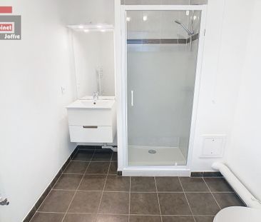 Location Appartement 3 pièces 61m² FONTAINEBLEAU 77300 - Photo 1