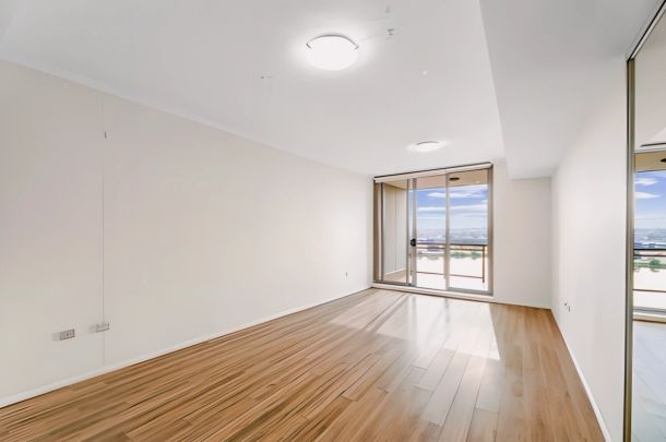 38 shoreline Dr, Sydney - Photo 1