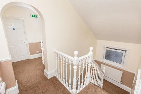 1 bedroom private hall to rent - Photo 3