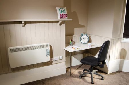 5 bedroom private hall to rent - Photo 3