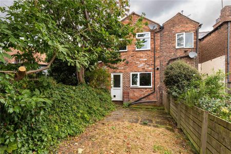 2 bedroom terraced house to rent - Photo 4