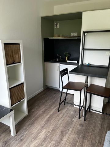 Location Appartement 1 pièce 16m² RENNES 35000 - Photo 2