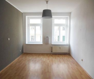 Schöne 3 R.Whg. - Balkon, Bad mit Fenster, 2er WG geeignet - Photo 1