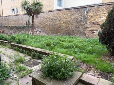 1 Bedroom Flat To Let - Photo 5