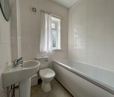 2 Bedroom House - End Terrace - Photo 4