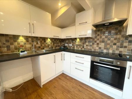 3 bedroom terraced house to rent - Photo 3