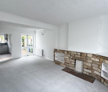 2 bedroom end of terrace house to rent - Photo 3