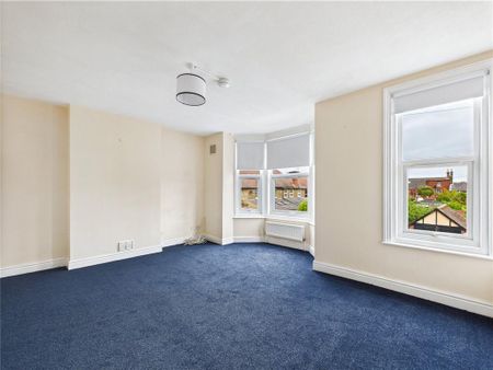 3 bedroom apartment to rent - Photo 4