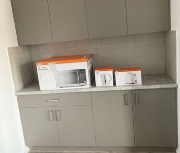 BRAND NEW STUDIO BEDSIT - Photo 6