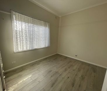 Updated 3 Bedroom Home - Photo 5