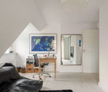 Charmerende murermestervilla i hjertet af Birkerød - Photo 1