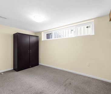 For Lease - 368 Upper Kenilworth Avenue, Hamilton, Ontario - Photo 2