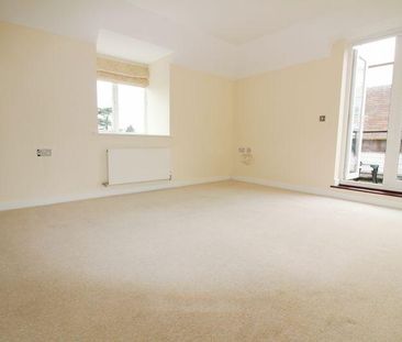 4 bedroom apartment to rent - Photo 1