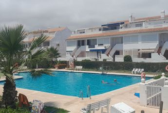 Alquiler de piso en Calle Alora, 4