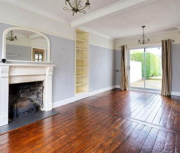 25 Holland Crescent, Ballyhackamore, Belfast, BT5 6EF - Photo 2
