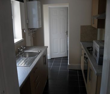 Modern 3 bed student house - Photo 1