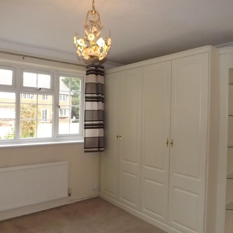 2 bedroom maisonette to rent - Photo 1