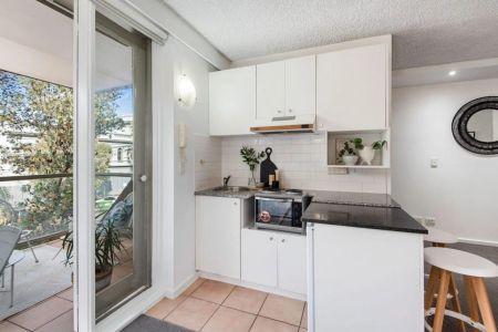 Spacious Beachside Studio Living with Huge Balcony! STRICTLY 6 MONTH LEASE! - Photo 3