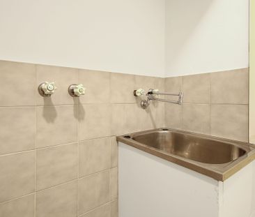 Light, Lifestyle & Location - Everything You Need in One Package! - Photo 6