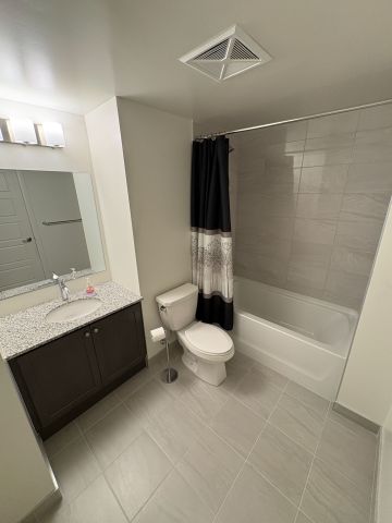 For Lease - 3006 William Cutmore Boulevard Unit# 811, Oakville, Ontario - Photo 3