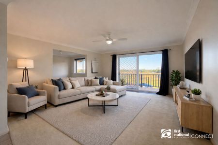 Spacious Family Home - Photo 5
