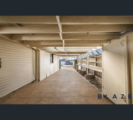 28 Kaluga Street, Busby, NSW 2168 - Photo 4