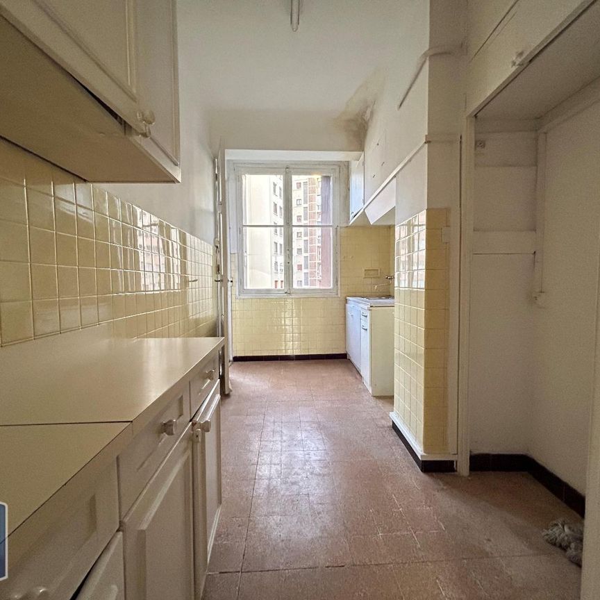 Location Appartement 4 pièces 66m² MARSEILLE 5ème - Photo 1