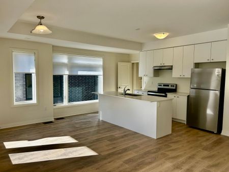 For Lease - 22 Emmas Way, Whitby, Ontario - Photo 3