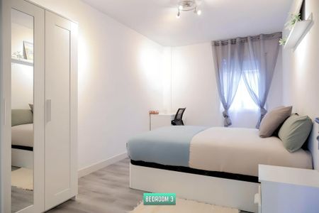 Calle Ramón Luján, Madrid, Community of Madrid 28026 - Photo 5