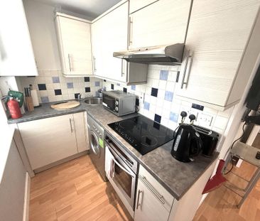 1 bedroom flat to rent - Photo 4