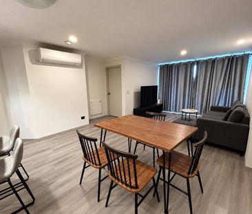 Modern Apartment in the Heart of East Perth - Photo 2
