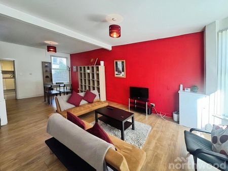 3 bedroom terraced house to rent - Photo 4