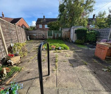 2 bedroom terraced house to rent - Photo 2